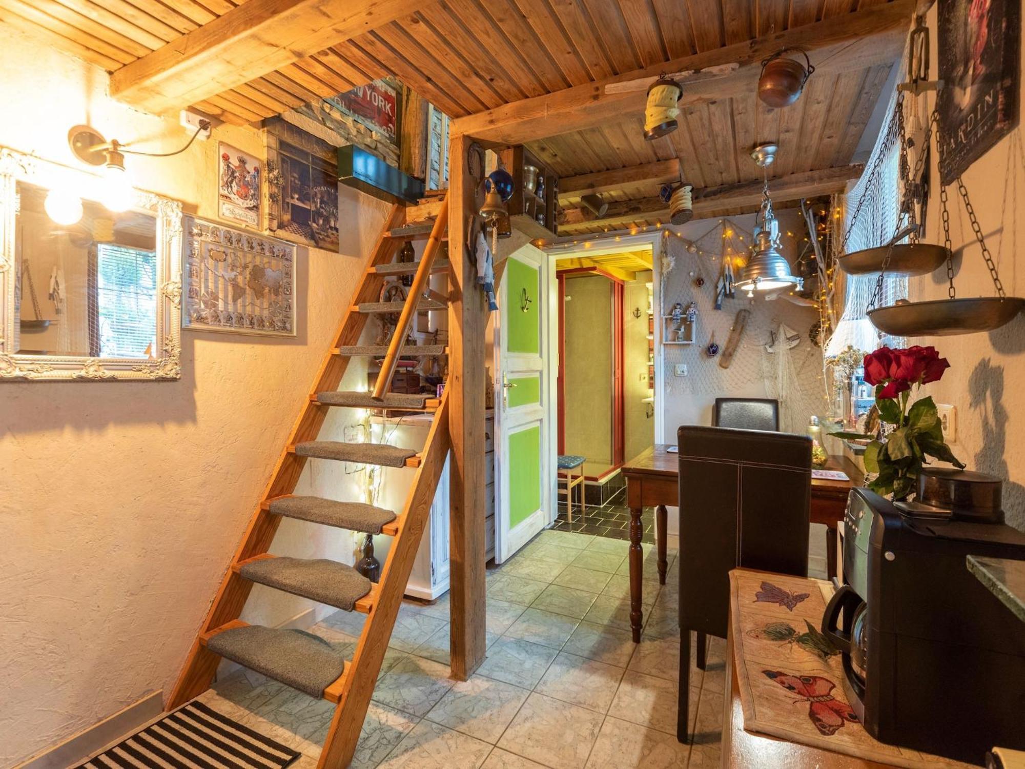 Comfortable Apartment In Wismar Mecklenburg With Fireplace Екстериор снимка