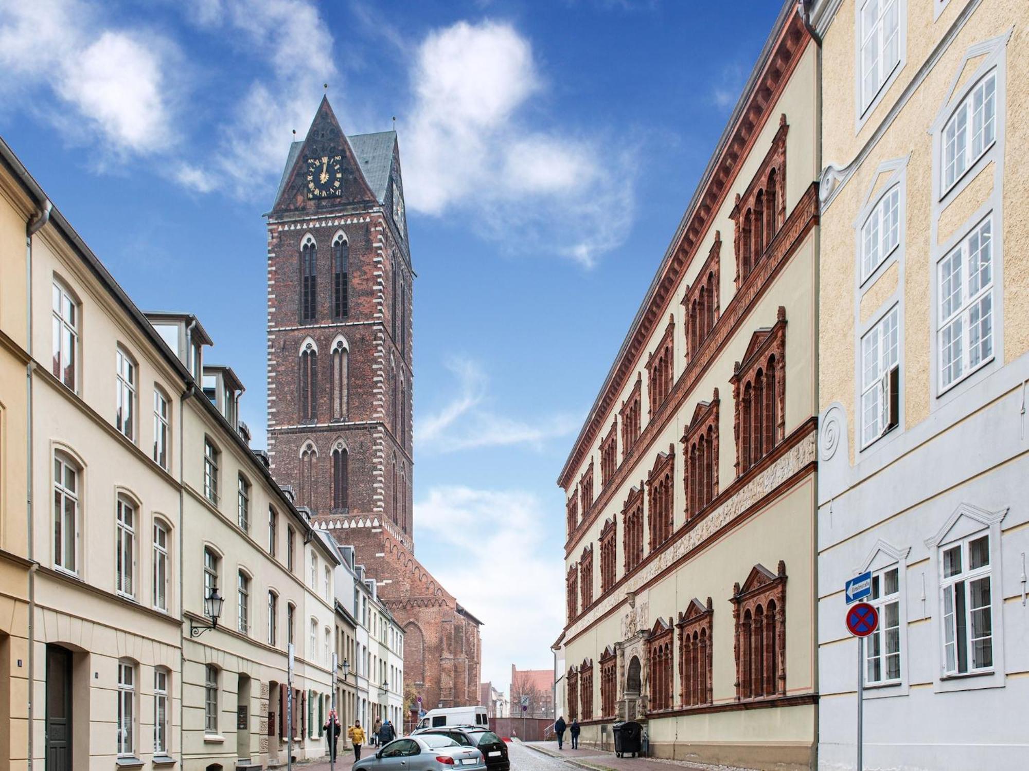 Comfortable Apartment In Wismar Mecklenburg With Fireplace Екстериор снимка