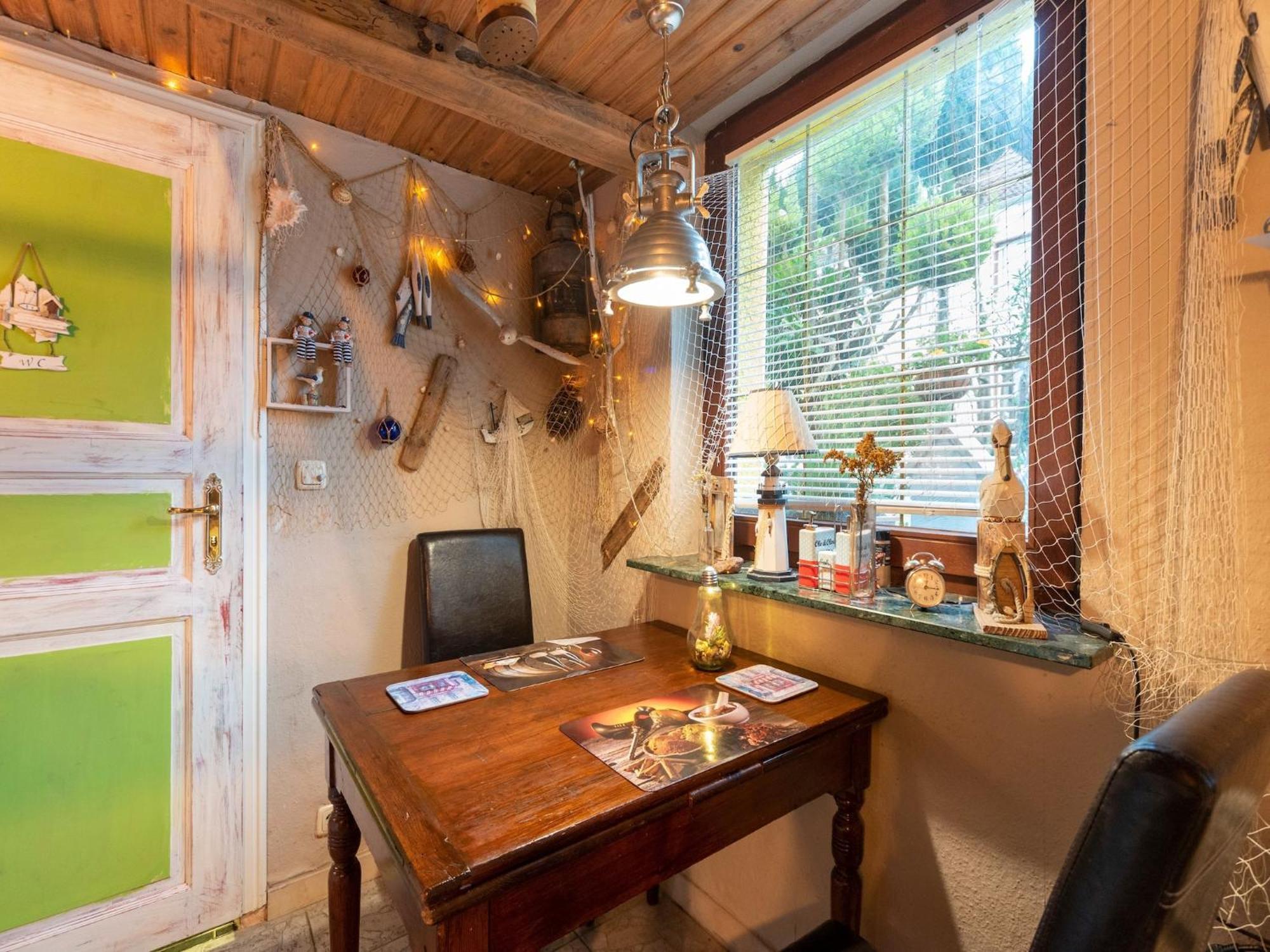 Comfortable Apartment In Wismar Mecklenburg With Fireplace Екстериор снимка
